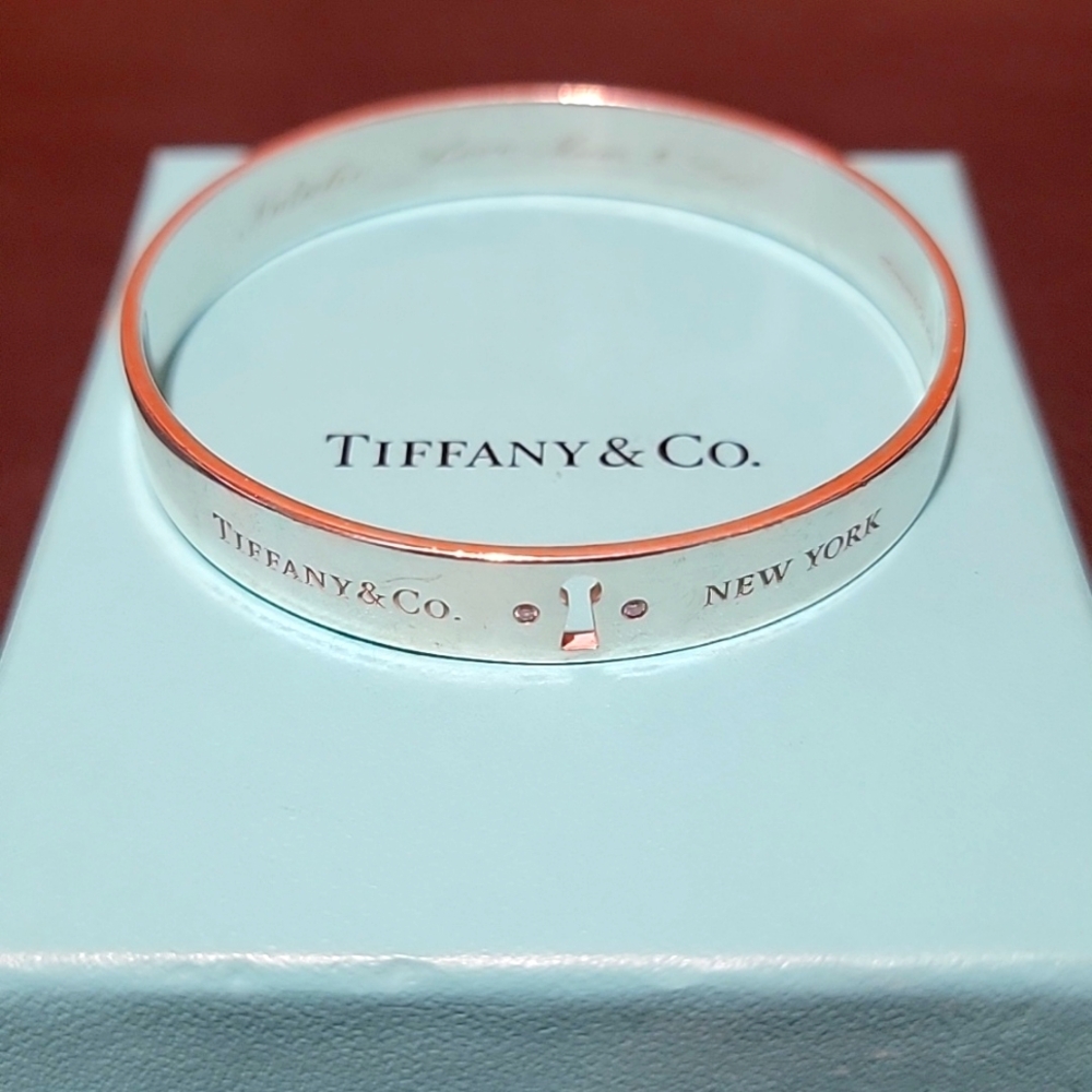 Tiffany & Co. New York Diamond Keyhole Bangle Silver